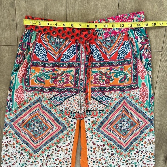 Feathers by Tolani Wide Leg Boho Pants Multi Color
Retail $185 - Picture 4 of 12